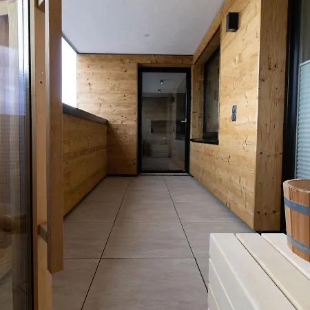 Modern With Shared Sauna In Of شقة *